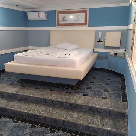 Bhaus Motel Marília Zewnętrze zdjęcie